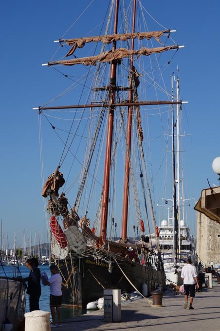 sm20150922_03trogir.jpg